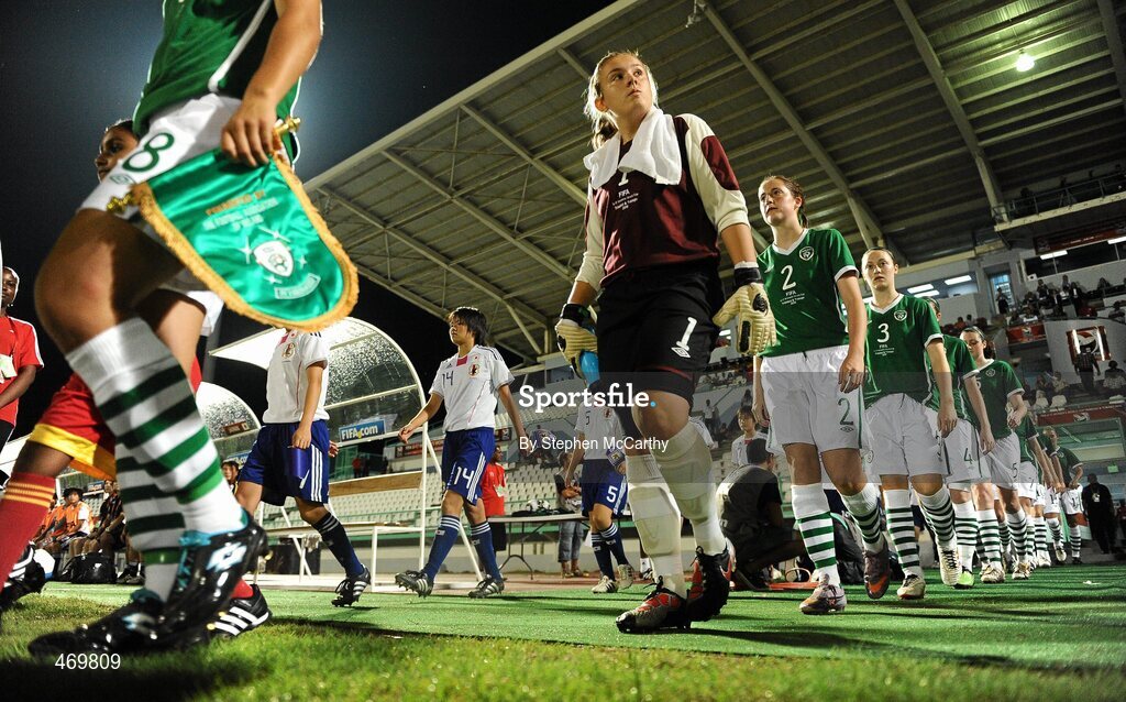 17 September 2010; Republic of Ireland goalkeeper Grace Moloney makes her way onto the pitch. FIFA U-17 Women’s World Cup Quarter-Final, Republic of Ireland v Japan, Larry Gomes Stadium, Arima, Trinidad, Trinidad & Tobago. Picture credit: Stephen McCarthy / SPORTSFILE