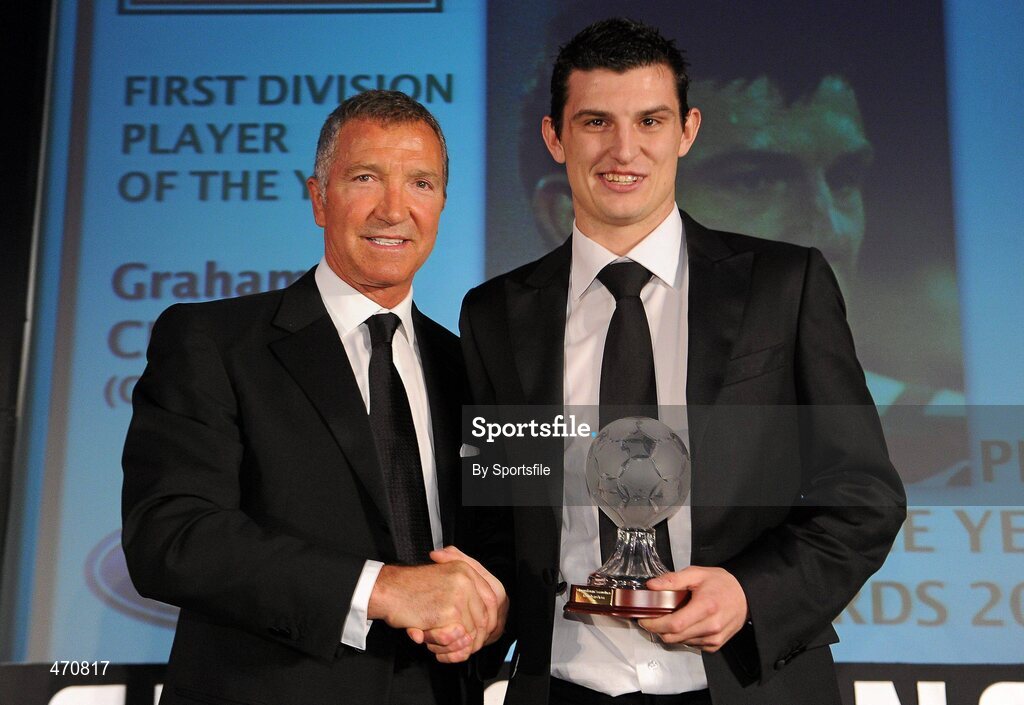 6 November 2010; Graham Cummins, Cork City, receiving the PFAI Ford First Division Player of the Year from Graeme Souness. PFAI Ford 2010 Awards, The Burlington Hotel, Upper Leeson Street, Dublin. Photo by Sportsfile