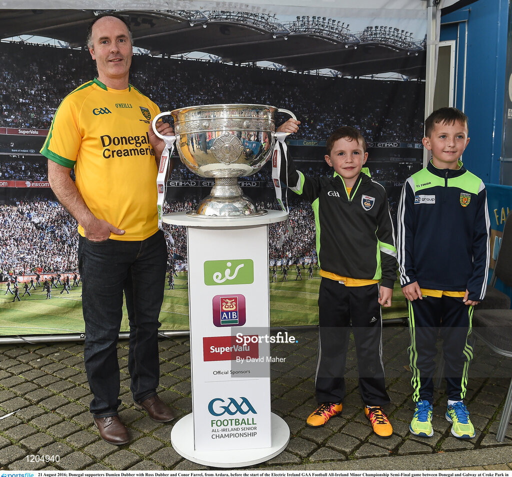 21 August 2016; Donegal supporters Damien Dubber with Ross Dubber and Conor Farrel, from Ardara, before the start of the Electric Ireland GAA Football All-Ireland Minor Championship Semi-Final game between Donegal and Galway at Croke Park in Dublin. Photo by David Maher/Sportsfile