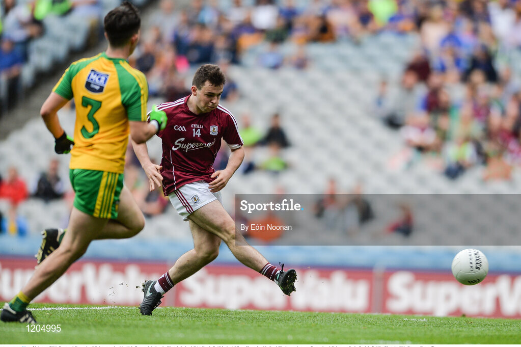 21 August 2016; Desmond Conneely of Galway scoring his side's first goal during the Electric Ireland GAA Football All-Ireland Minor Championship Semi-Final game between Donegal and Galway at Croke Park in Dublin. Photo by Eóin Noonan/Sportsfile