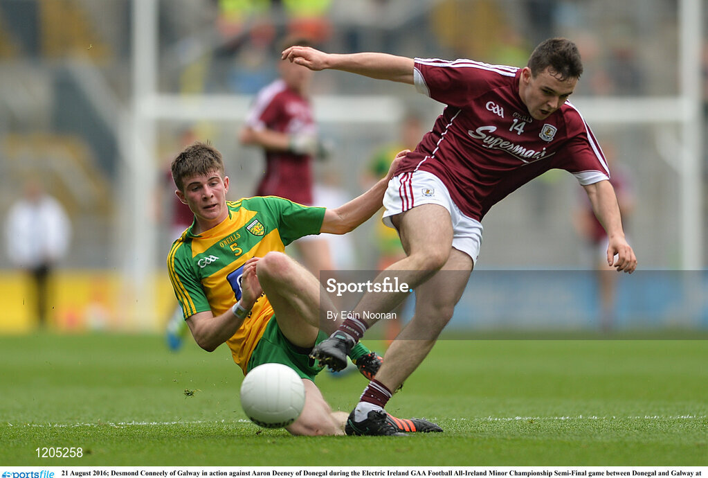21 August 2016; Desmond Conneely of Galway in action against Aaron Deeney of Donegal during the Electric Ireland GAA Football All-Ireland Minor Championship Semi-Final game between Donegal and Galway at Croke Park in Dublin. Photo by Eóin Noonan/Sportsfile