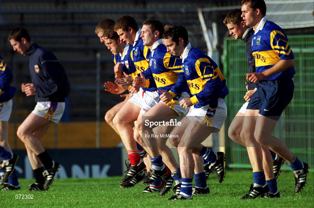 30 August 2001; The Tipperary team during a Tipperary hurling training session prior to the All-Ireland Hurling Final at Semple Stadium in Thurles, Tipperary. Photo by Ray McManus/Sportsfile