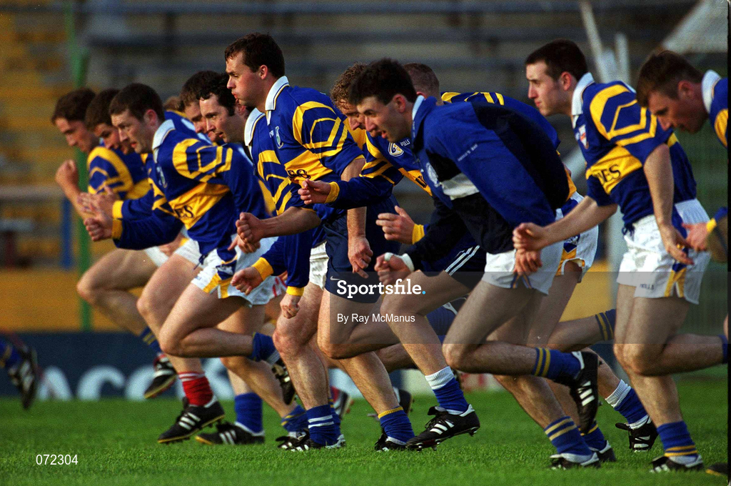 30 August 2001; The Tipperary team during a Tipperary hurling training session prior to the All-Ireland Hurling Final at Semple Stadium in Thurles, Tipperary. Photo by Ray McManus/Sportsfile