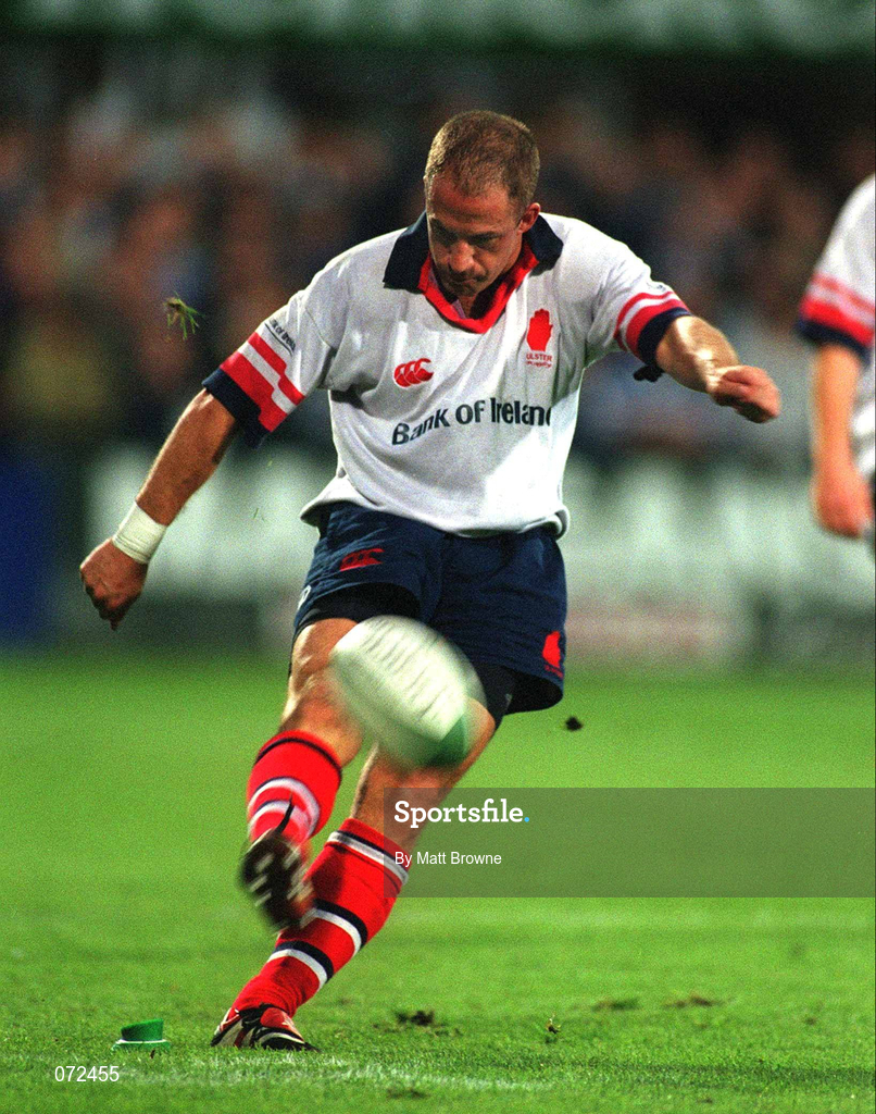 31 August 2001; David Humphreys of Ulster during the Celtic League match between Leinster and Ulster at Donnybrook Stadium in Dublin. Photo by Matt Browne/Sportsfile