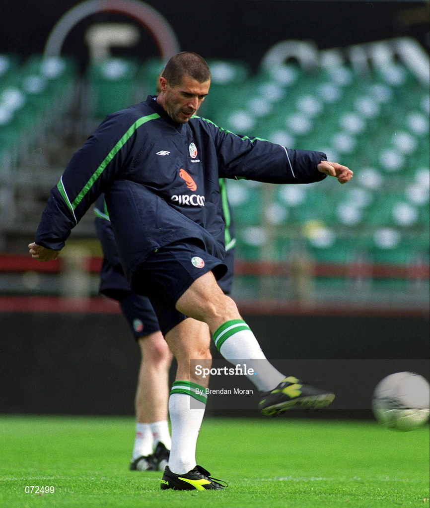 31 August 2001; Roy Keane during a Republic of Ireland training session at Lansdowne Road in Dublin. Photo by Brendan Moran/Sportsfile