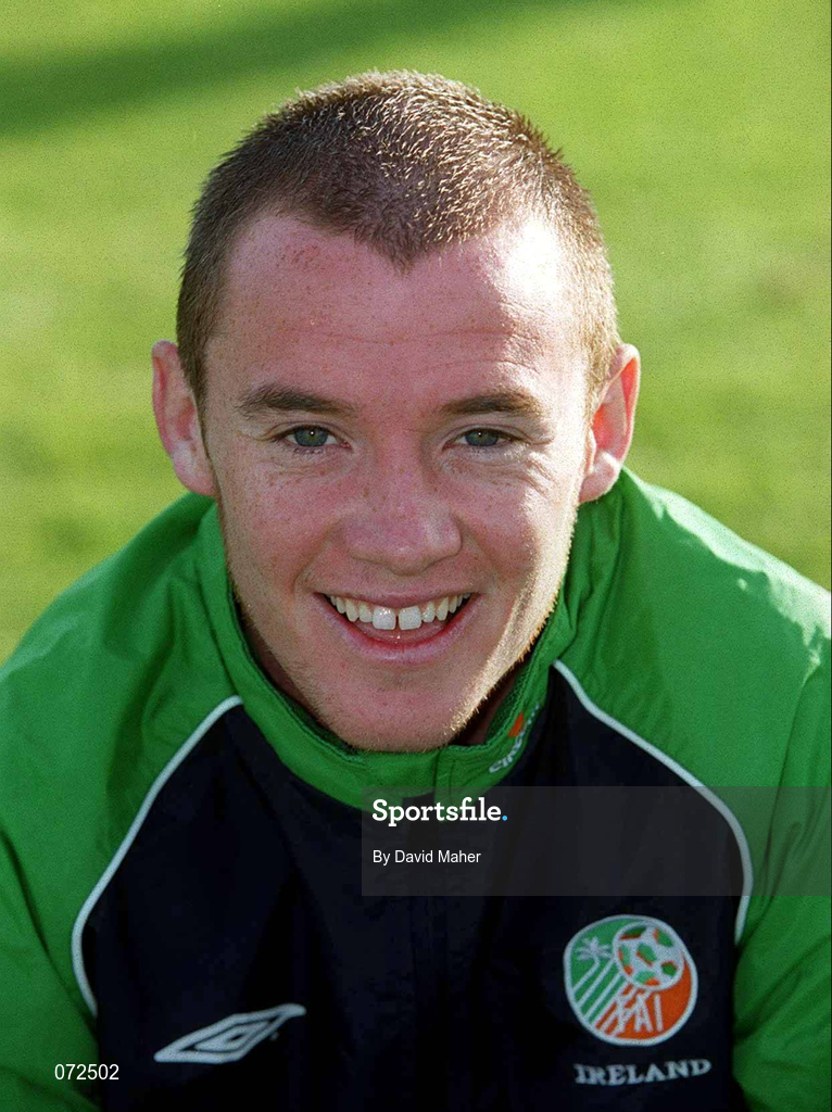 31 August 2001; Alan Quinn of Republic of Ireland prior to the UEFA Under-21 Championship Qualifying Round match between Republic of Ireland and Netherlands at the Regional Sports Centre in Waterford. Photo by David Maher/Sportsfile
