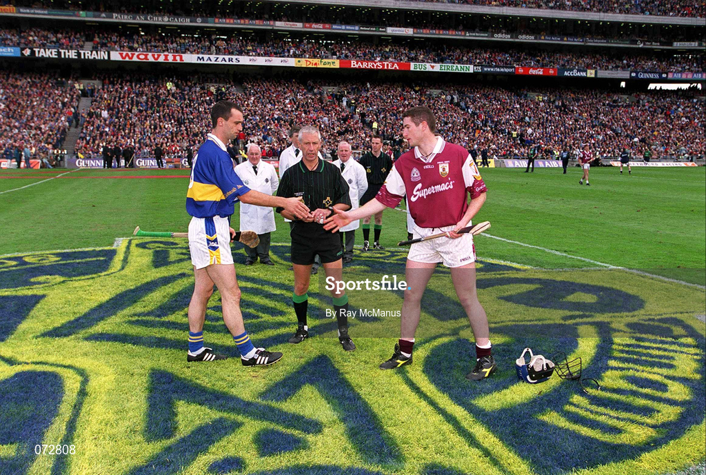 9 September 2001; Tipperary captain Thomas Dunne, left, and Galway captain Liam Hodgins shake hands prior to the Guinness All-Ireland Senior Hurling Championship Final match between Tipperary and Galway at Croke Park in Dublin. Photo by Ray McManus/Sportsfile