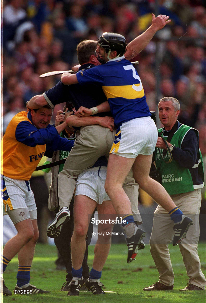 9 September 2001; Tipperary manager Nicky English, celebrates with Philip Maher, 3, and goalkeeper Brendan Cummins following their victory in the Guinness All-Ireland Senior Hurling Championship Final match between Tipperary and Galway at Croke Park in Dublin. Photo by Ray McManus/Sportsfile