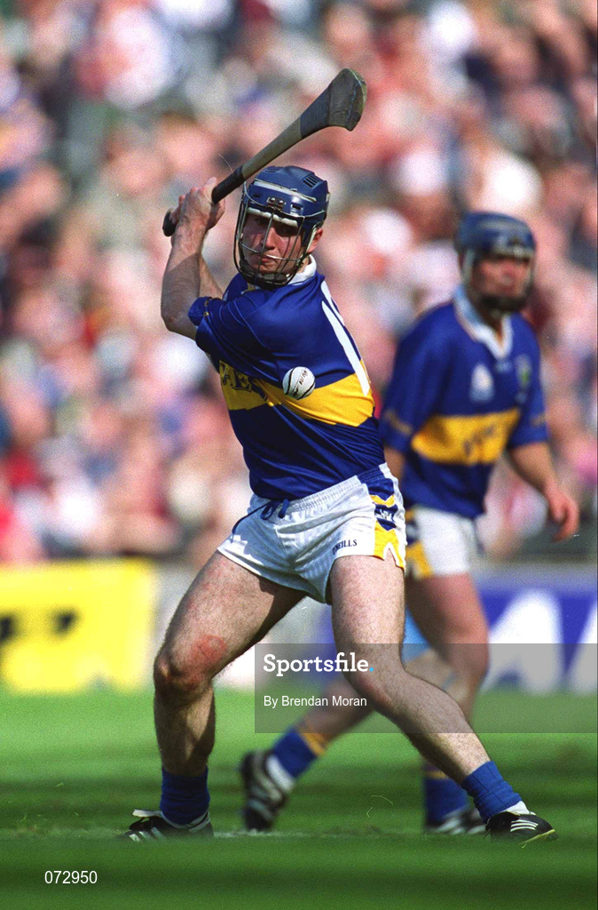 9 September 2001; Eoin Kelly of Tipperary during the Guinness All-Ireland Senior Hurling Championship Final match between Tipperary and Galway at Croke Park in Dublin. Photo by Brendan Moran/Sportsfile