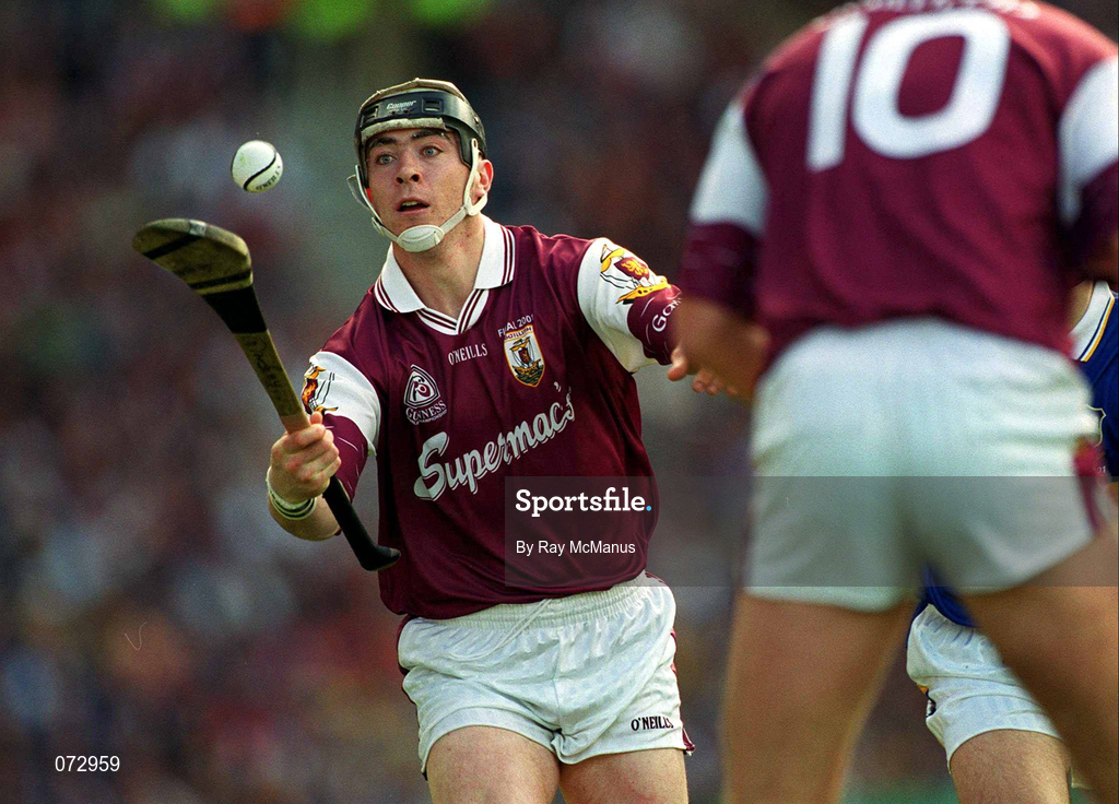 9 September 2001; Eugene Cloonan of Galway during the Guinness All-Ireland Senior Hurling Championship Final match between Tipperary and Galway at Croke Park in Dublin. Photo by Ray McManus/Sportsfile
