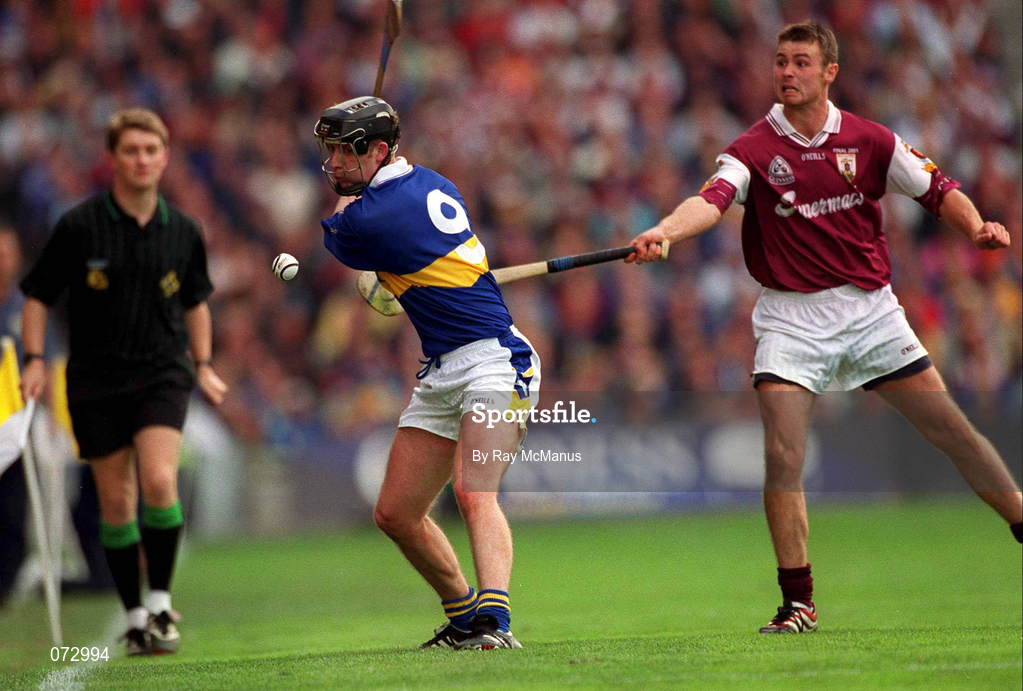 9 September 2001; Eddie Enright of Tipperary in action against Richie Murray of Galway during the Guinness All-Ireland Senior Hurling Championship Final match between Tipperary and Galway at Croke Park in Dublin. Photo by Ray McManus/Sportsfile
