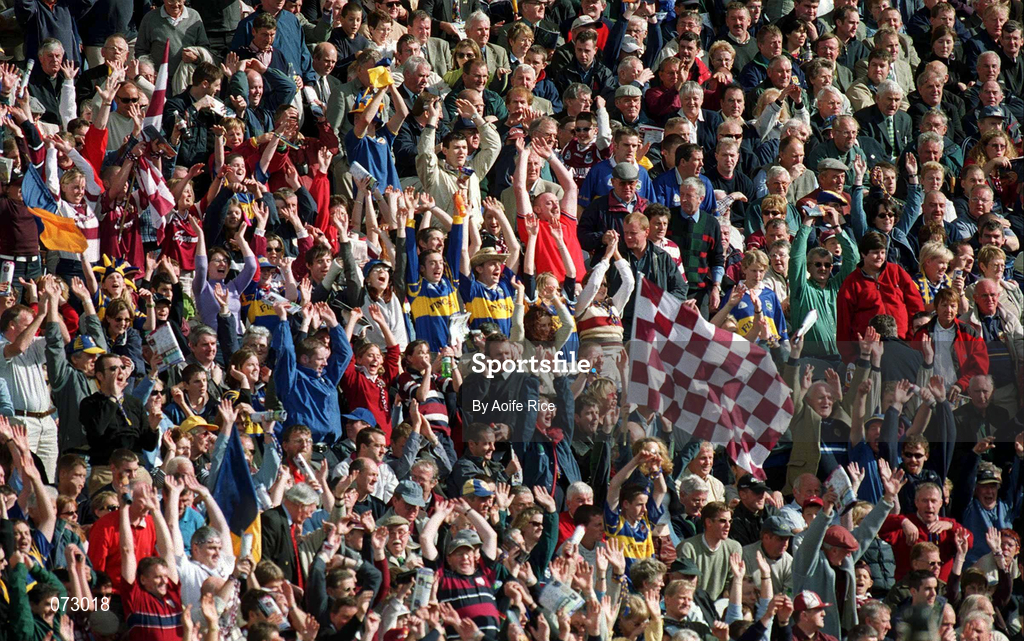 9 September 2001; Tipperary and Galway supporters taking part in a mexican wave during the Guinness All-Ireland Senior Hurling Championship Final match between Tipperary and Galway at Croke Park in Dublin. Photo by Aoife Rice/Sportsfile