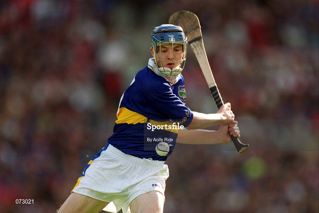 9 September 2001; Lar Corbett of Tipperary during the Guinness All-Ireland Senior Hurling Championship Final match between Tipperary and Galway at Croke Park in Dublin. Photo by Aoife Rice/Sportsfile