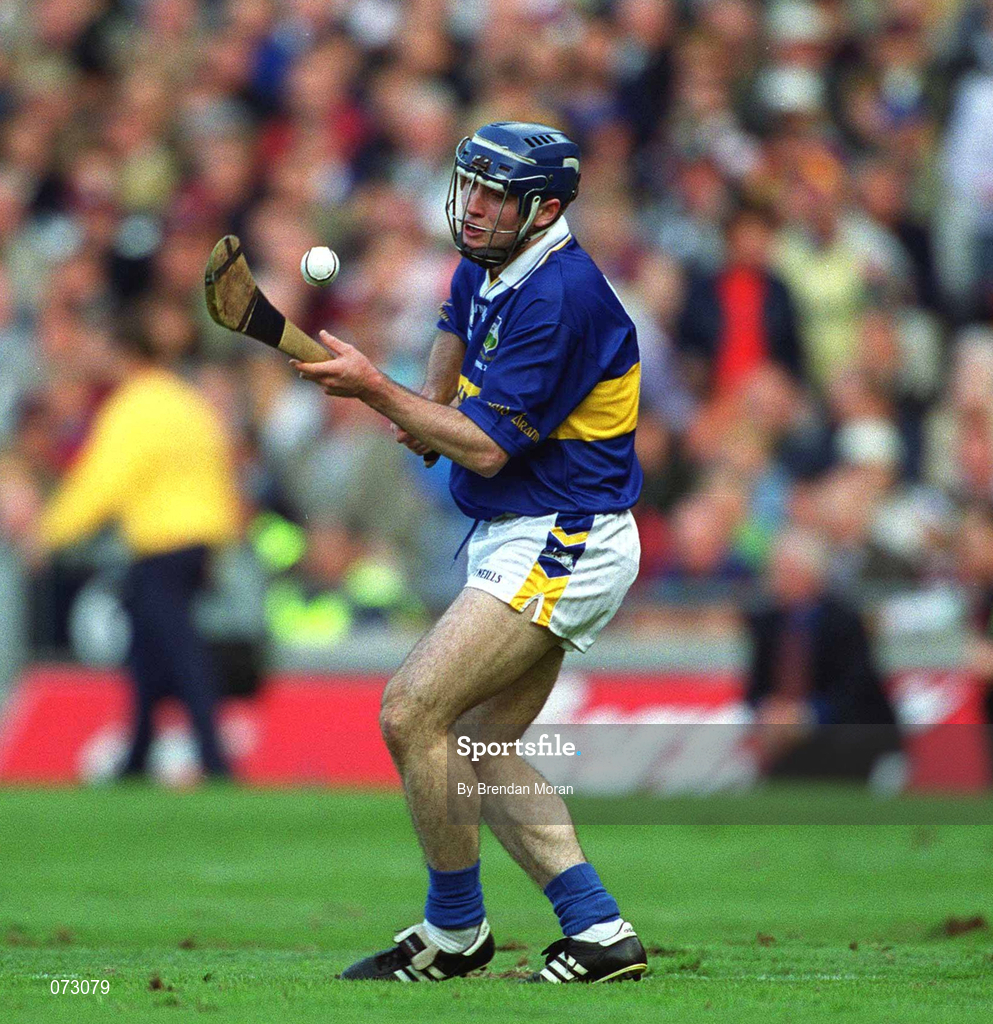 9 September 2001; Eoin Kelly of Tipperary during the Guinness All-Ireland Senior Hurling Championship Final match between Tipperary and Galway at Croke Park in Dublin. Photo by Brendan Moran/Sportsfile
