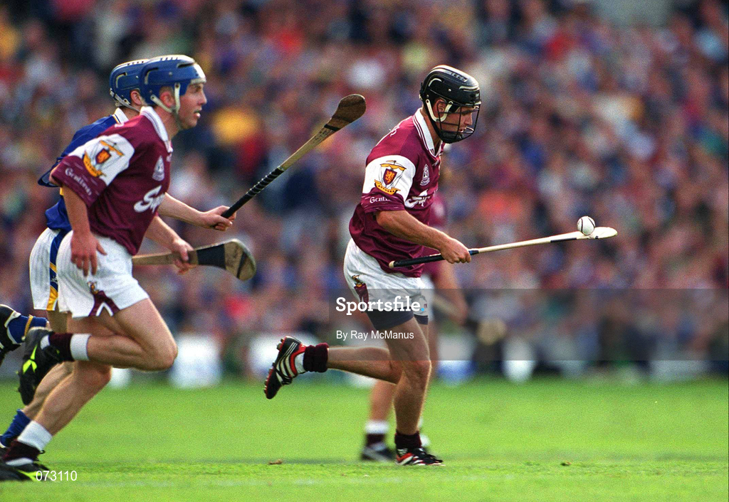 9 September 2001; Richie Murray of Galway during the Guinness All-Ireland Senior Hurling Championship Final match between Tipperary and Galway at Croke Park in Dublin. Photo by Ray McManus/Sportsfile