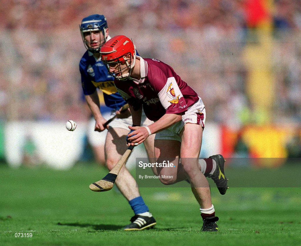 9 September 2001; Ollie Canning of Galway during the Guinness All-Ireland Senior Hurling Championship Final match between Tipperary and Galway at Croke Park in Dublin. Photo by Brendan Moran/Sportsfile