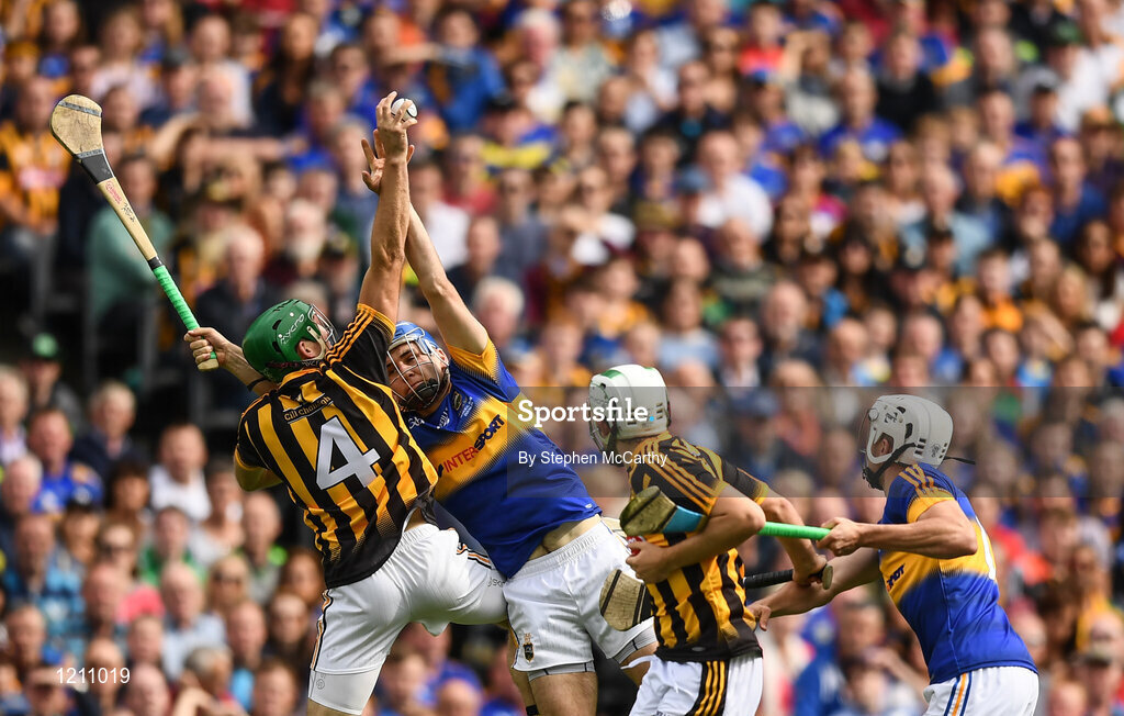 4 September 2016; Shane Prendergast of Kilkenny in action against John McGrath of Tipperary during the GAA Hurling All-Ireland Senior Championship Final match between Kilkenny and Tipperary at Croke Park in Dublin. Photo by Stephen McCarthy/Sportsfile
