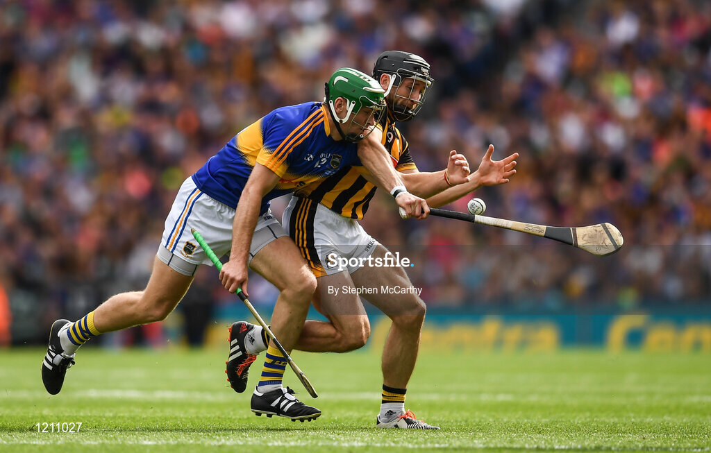 4 September 2016; Conor Fogarty of Kilkenny in action against Noel McGrath of Tipperary during the GAA Hurling All-Ireland Senior Championship Final match between Kilkenny and Tipperary at Croke Park in Dublin. Photo by Stephen McCarthy/Sportsfile