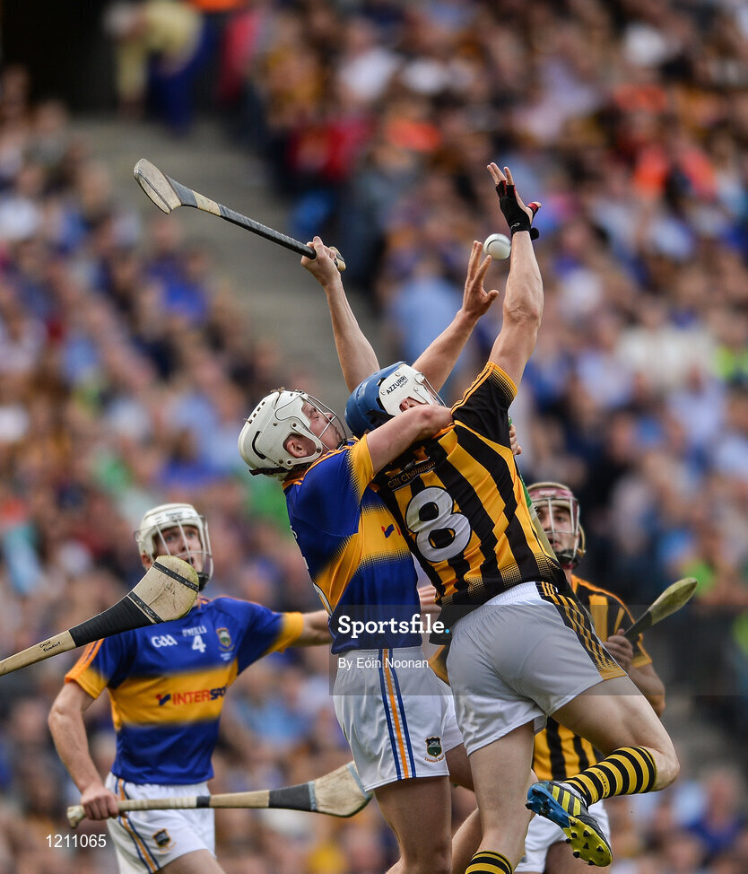 4 September 2016; TJ Reid of Kilkenny and Ronan Maher of Tipperary contest a high ball  during the GAA Hurling All-Ireland Senior Championship Final match between Kilkenny and Tipperary at Croke Park in Dublin. Photo by Eóin Noonan/Sportsfile