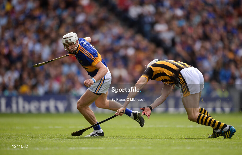 4 September 2016; Brendan Maher of Tipperary in action against TJ Reid of Kilkenny during the GAA Hurling All-Ireland Senior Championship Final match between Kilkenny and Tipperary at Croke Park in Dublin. Photo by Piaras Ó Mídheach/Sportsfile