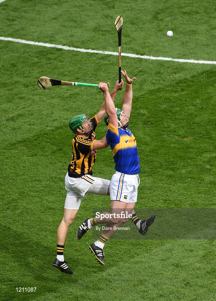 4 September 2016; John O'Dwyer of Tipperary in action against Shane Prendergast of Kilkenny during the GAA Hurling All-Ireland Senior Championship Final match between Kilkenny and Tipperary at Croke Park in Dublin. Photo by Daire Brennan/Sportsfile