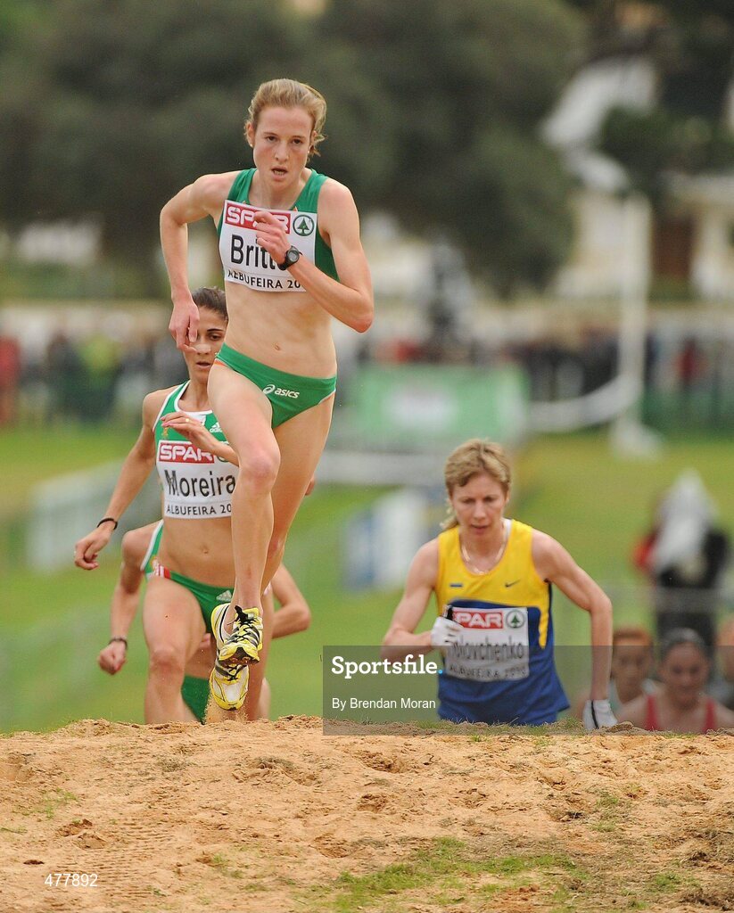 12 December 2010; Ireland's Fionnuala Britton leads the chasing pack on her way to finishing in 4th place, with a time of 26:59, in the Women's Senior race. 17th SPAR European Cross Country Championships, Albufeira, Portugal. Picture credit: Brendan Moran / SPORTSFILE