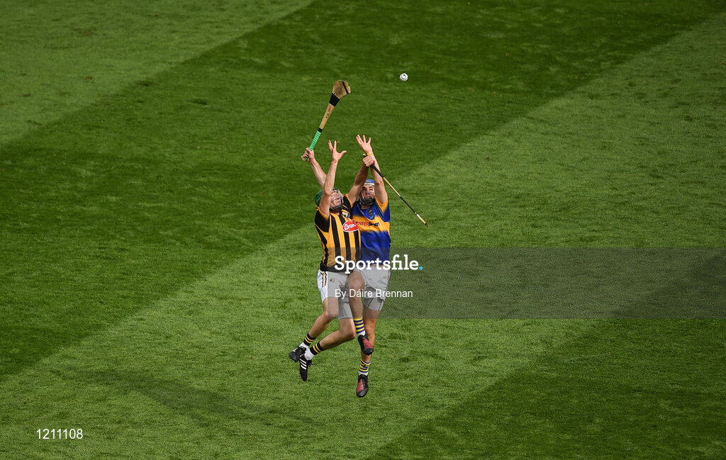 4 September 2016; Shane Prendergast of Kilkenny in action against John O'Dwyer of Tipperary during the GAA Hurling All-Ireland Senior Championship Final match between Kilkenny and Tipperary at Croke Park in Dublin. Photo by Daire Brennan/Sportsfile