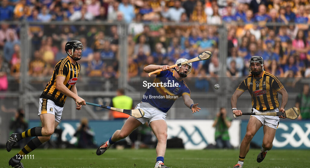 4 September 2016; Michael Breen of Tipperary in action against Walter Walsh, left, and Conor Fogarty of Kilkenny during the GAA Hurling All-Ireland Senior Championship Final match between Kilkenny and Tipperary at Croke Park in Dublin. Photo by Brendan Moran/Sportsfile