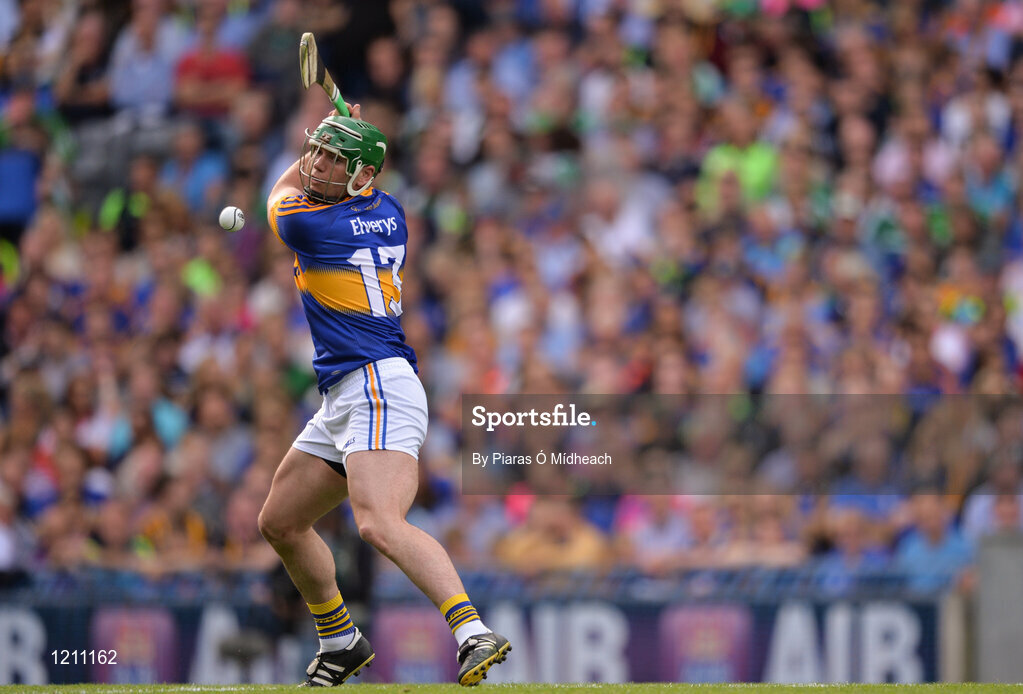 4 September 2016; John O’Dwyer of Tipperary takes a free during the GAA Hurling All-Ireland Senior Championship Final match between Kilkenny and Tipperary at Croke Park in Dublin. Photo by Piaras Ó Mídheach/Sportsfile