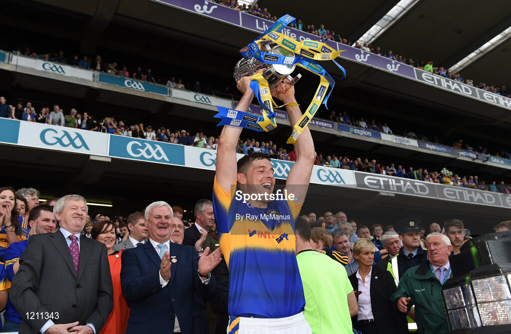 4 September 2016; Tipperary's Seamus Callanan lifts the Liam MacCarthy cup after the GAA Hurling All-Ireland Senior Championship Final match between Kilkenny and Tipperary at Croke Park in Dublin. Photo by Ray McManus/Sportsfile