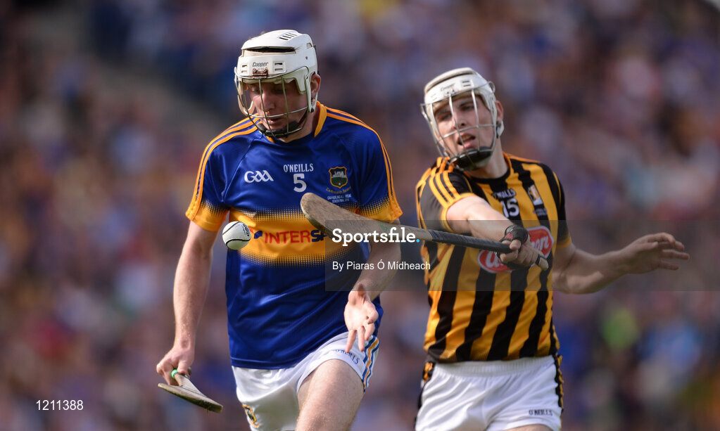4 September 2016; Séamus Kennedy of Tipperary in action against of Liam Blanchfield of Kilkenny during the GAA Hurling All-Ireland Senior Championship Final match between Kilkenny and Tipperary at Croke Park in Dublin. Photo by Piaras Ó Mídheach/Sportsfile