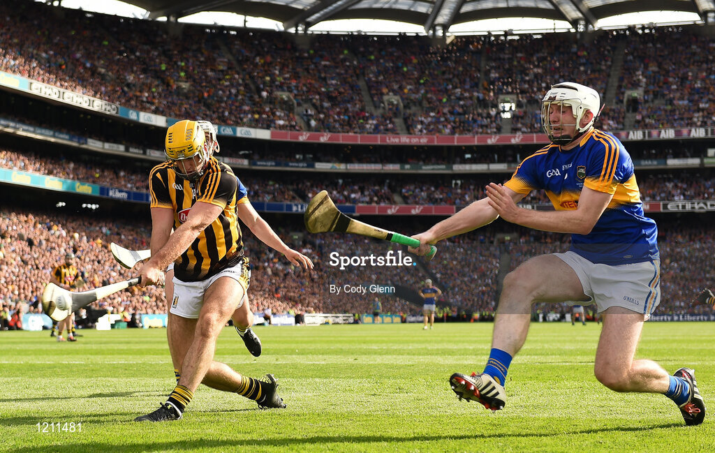 4 September 2016; Séamus Kennedy of Tipperary blocks the shot of Colin Fennelly of Kilkenny late in the GAA Hurling All-Ireland Senior Championship Final match between Kilkenny and Tipperary at Croke Park in Dublin. Photo by Cody Glenn/Sportsfile