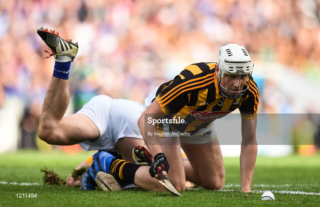 4 September 2016; Liam Blanchfield of Kilkenny in action against Cathal Barrett of Tipperary during the GAA Hurling All-Ireland Senior Championship Final match between Kilkenny and Tipperary at Croke Park in Dublin. Photo by Stephen McCarthy/Sportsfile