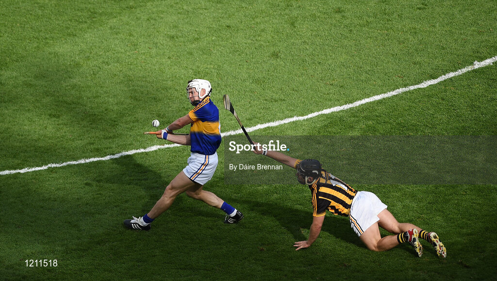 4 September 2016; Brendan Maher of Tipperary in action against Richie Hogan of Kilkenny during the GAA Hurling All-Ireland Senior Championship Final match between Kilkenny and Tipperary at Croke Park in Dublin. Photo by Daire Brennan/Sportsfile