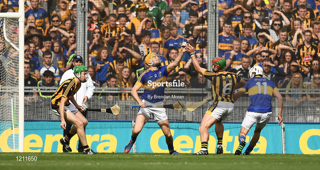 4 September 2016; Séamus Callanan of Tipperary gains possession ahead of Kieran Joyce of Kilkenny before shooting on goal during the GAA Hurling All-Ireland Senior Championship Final match between Kilkenny and Tipperary at Croke Park in Dublin. Photo by Brendan Moran/Sportsfile
