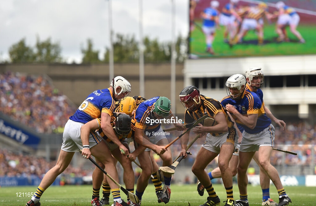 4 September 2016; Players from both sides tussle for the sliothar during the GAA Hurling All-Ireland Senior Championship Final match between Kilkenny and Tipperary at Croke Park in Dublin. Photo by Sportsfile