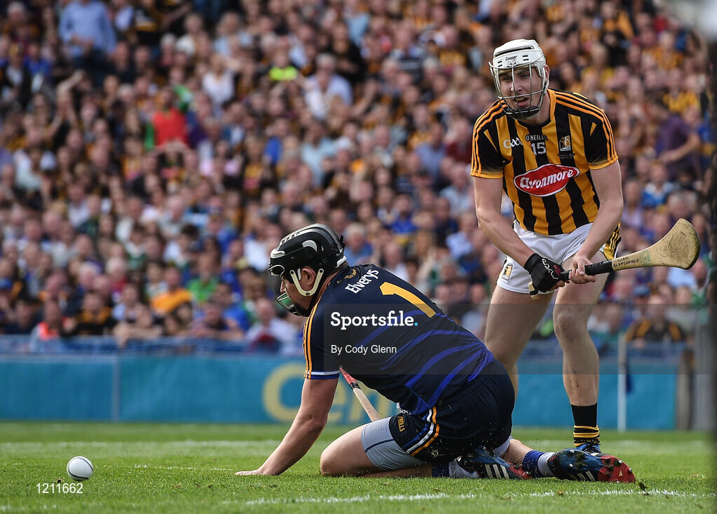 4 September 2016; Liam Blanchfield of Kilkenny shoots on Tipperary goalkeeper Darren Gleeson during the GAA Hurling All-Ireland Senior Championship Final match between Kilkenny and Tipperary at Croke Park in Dublin. Photo by Cody Glenn/Sportsfile