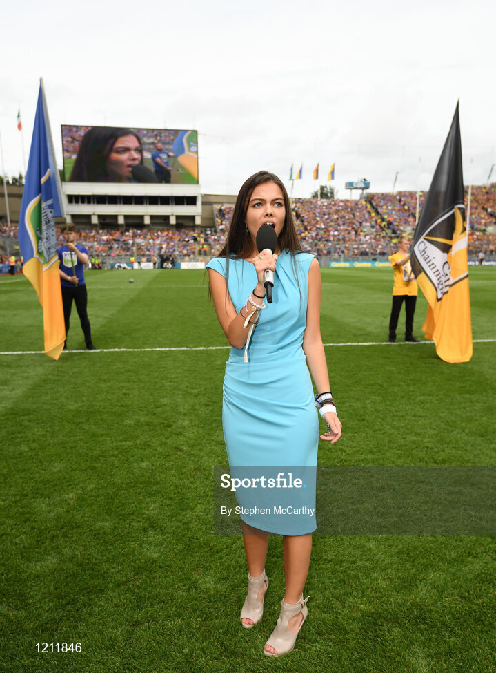 4 September 2016; Sibéal Ní Chasaide performs 'Mise Éire' ahead of the GAA Hurling All-Ireland Senior Championship Final match between Kilkenny and Tipperary at Croke Park in Dublin. Photo by Stephen McCarthy/Sportsfile