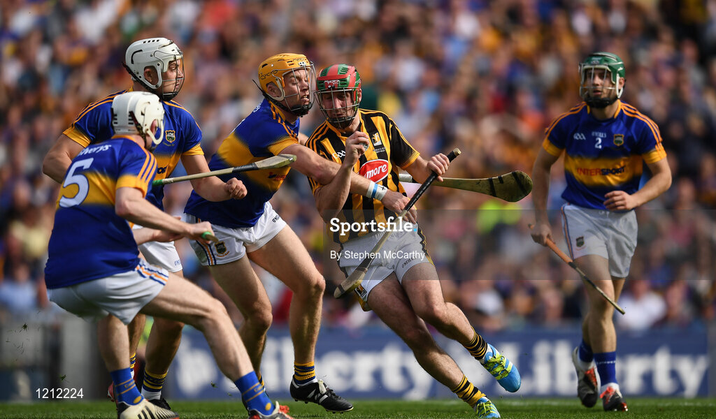 4 September 2016; Eóin Larkin of Kilkenny in action against Pádraic Maher of Tipperary during the GAA Hurling All-Ireland Senior Championship Final match between Kilkenny and Tipperary at Croke Park in Dublin. Photo by Stephen McCarthy/Sportsfile