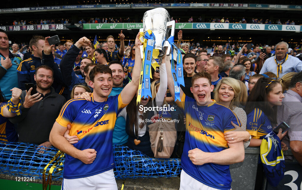 4 September 2016; Niall O’Meara, left, and Donagh Maher of Tipperary with the Liam MacCarthy Cup following the GAA Hurling All-Ireland Senior Championship Final match between Kilkenny and Tipperary at Croke Park in Dublin. Photo by Stephen McCarthy/Sportsfile