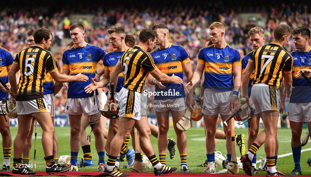 4 September 2016; Kilkenny and Tipperary players shake hands before the GAA Hurling All-Ireland Senior Championship Final match between Kilkenny and Tipperary at Croke Park in Dublin. Photo by Brendan Moran/Sportsfile
