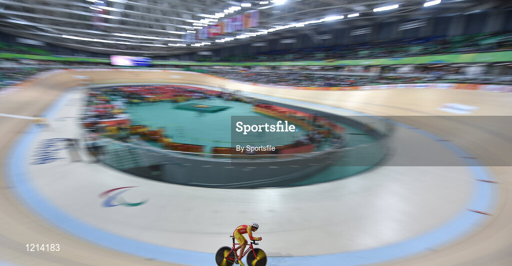 9 September 2016; Maurice Far Eckhard Tio of Spain in action during the Men's C2 3000m Individual Pursuit qualifier at the Rio Olympic Velodrome during the Rio 2016 Paralympic Games in Rio de Janeiro, Brazil. Photo by Sportsfile