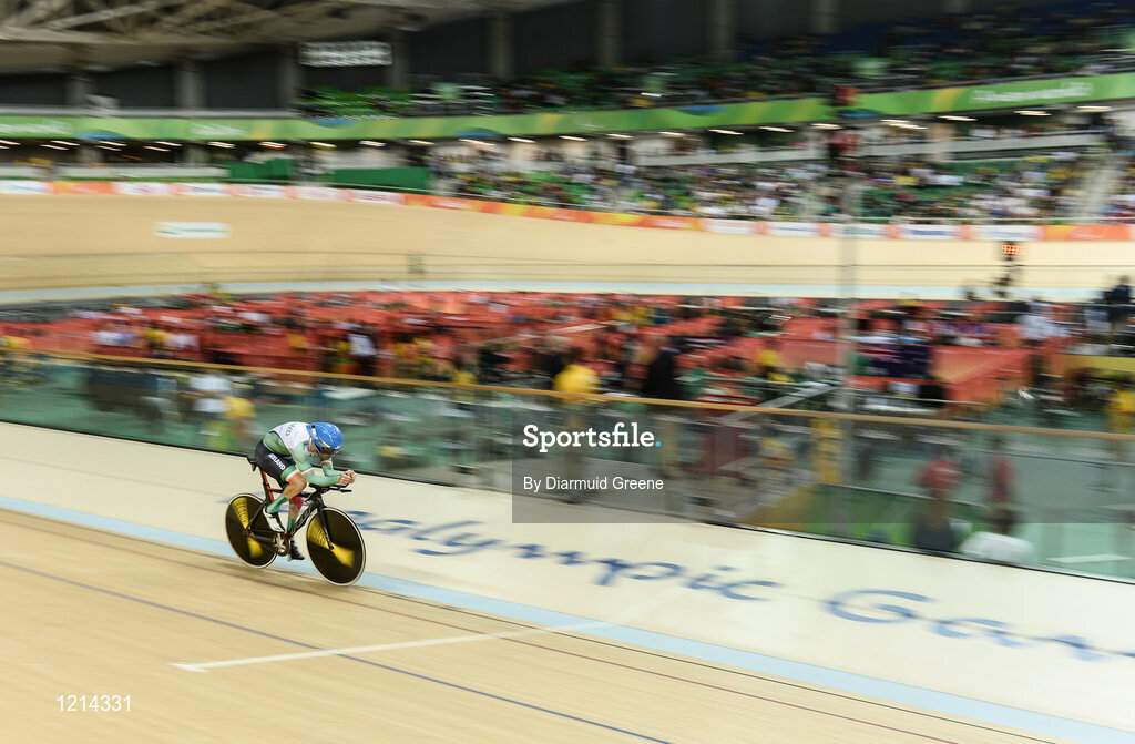 9 September 2016; Eoghan Clifford of Ireland on his way to winning bronze in the Men's C3 3000m Individual Pursuit Final at the Rio Olympic Velodrome during the Rio 2016 Paralympic Games in Rio de Janeiro, Brazil. Photo by Diarmuid Greene/Sportsfile