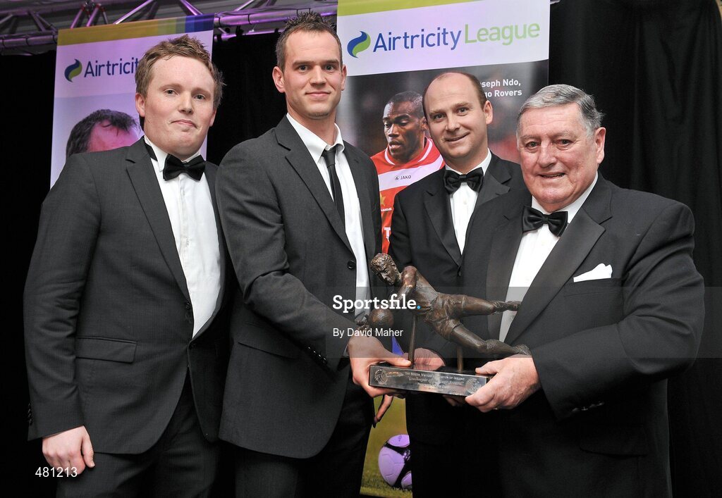 14 January 2010; Shamrock Rovers' Alan Mannus, second from left, with his Airtricity SWAI Goalkeeper of the Year Award for 2010, with Daniel McDonnell, President, Soccer Writers Association of Ireland, left, Stephen Wheeler, second from right, Managing Director, Airtricity, and Des Casey, Former President of the FAI. The Airtricity SWAI Awards 2010, The Conrad Hotel, Dublin. Picture credit: David Maher / SPORTSFILE