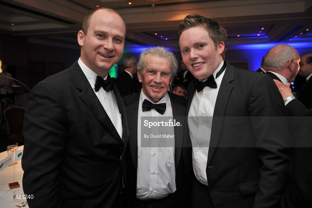 14 January 2010; Former Republic of Ireland manager John Giles with Stephen Wheeler, left, Managing Director, Airtricity, and Daniel McDonnell, President, Soccer Writers Association of Ireland. The Airtricity SWAI Awards 2010, The Conrad Hotel, Dublin. Picture credit: David Maher / SPORTSFILE