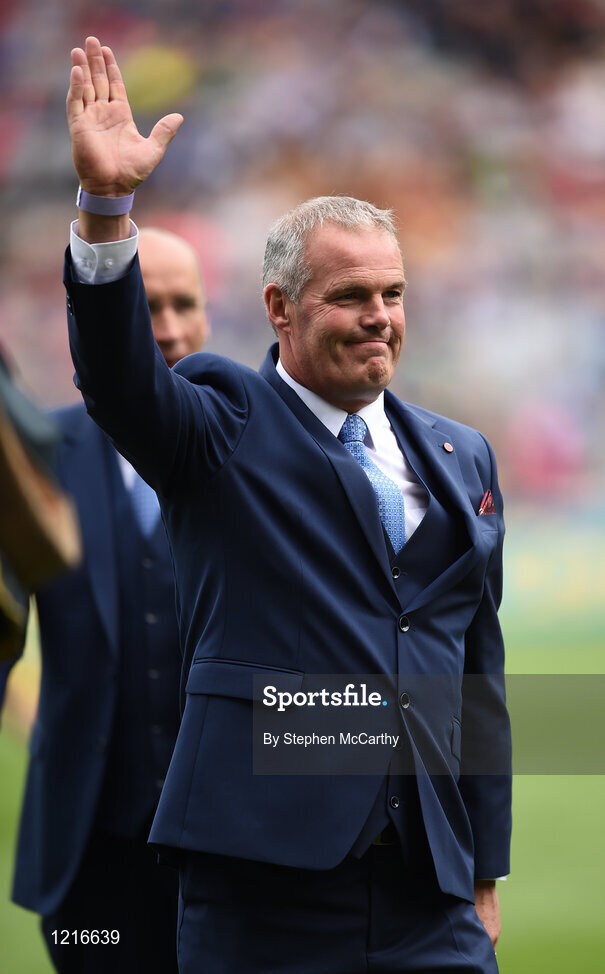4 September 2016; Member of the Tipperary 1991 Jubilee Hurling team, Ken Hogan, during their presentation to the crowd before the GAA Hurling All-Ireland Senior Championship Final match between Kilkenny and Tipperary at Croke Park in Dublin. Photo by Stephen McCarthy/Sportsfile