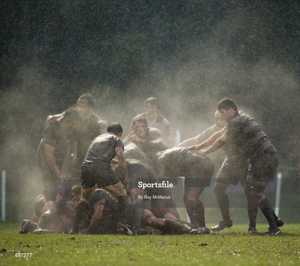 5 February 2011; Players from both Blackrock College and Old Belvedere seek the ball. Ulster Bank All-Ireland League Division 1A, Old Belvedere v Blackrock College RFC, Anglesea Road, Ballsbridge, Dublin. Picture credit: Ray McManus / SPORTSFILE