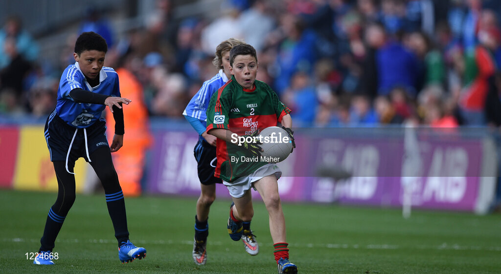 1 October 2016; Oisín Ivers, Kinvara GAA, Kinvara, Galway, representing Mayo, during the INTO Cumann na mBunscol GAA Respect Exhibition Go Games at the GAA Football All-Ireland Senior Championship Final Replay match between Dublin and Mayo at Croke Park in Dublin. Photo by David Maher/Sportsfile