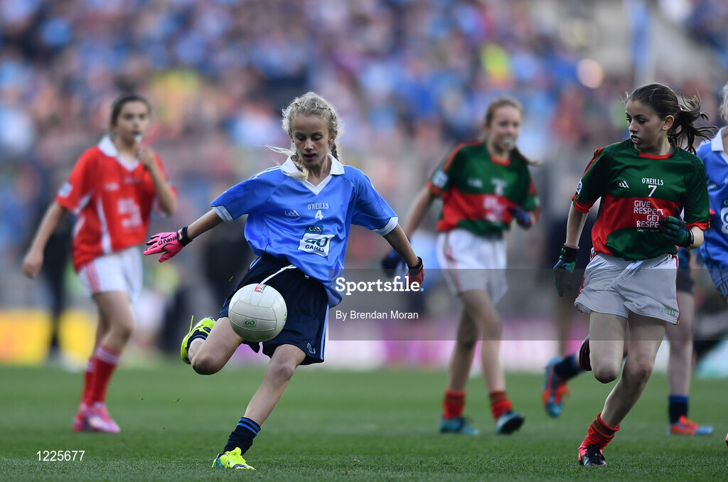 1 October 2016; Suzy Lehane, Kilmacud Crokes GAA, Stillorgan, Dublin, in action against Deirbhile Horkan, Meelickmore NS, Claremorris, Mayo, during the INTO Cumann na mBunscol GAA Respect Exhibition Go Games at the GAA Football All-Ireland Senior Championship Final Replay match between Dublin and Mayo at Croke Park in Dublin. Photo by Brendan Moran/Sportsfile