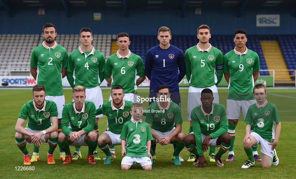 7 October 2016; The Republic of Ireland team before the UEFA U21 Championship Qualifier match between Republic of Ireland and Serbia at the RSC, Waterford. Photo by Matt Browne/Sportsfile